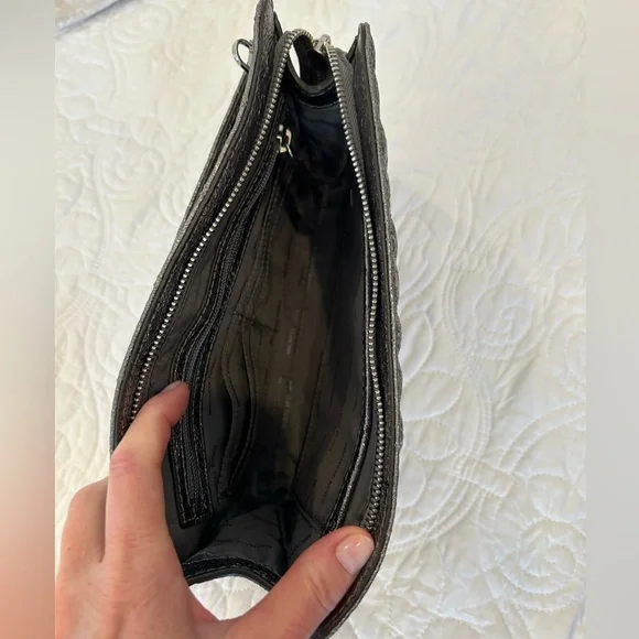 Michael Kors Convertible Crossbody Clutch EUC - Picture 10 of 15